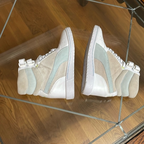 Puma Hi Top Wedge Sneakers. - Picture 5 of 11